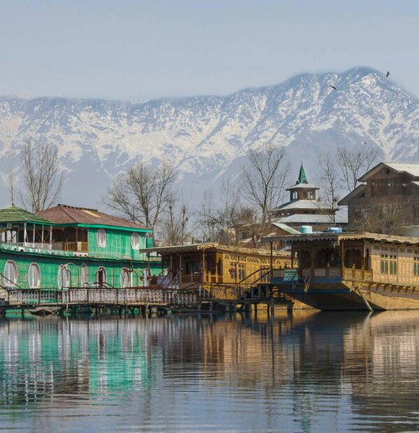 6 Days 5 Nights Srinagar Tour Package by NORTH STAR HR CONSULTANCY